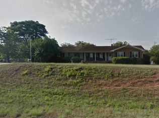 1068 Hull Rd, Athens, GA 30601