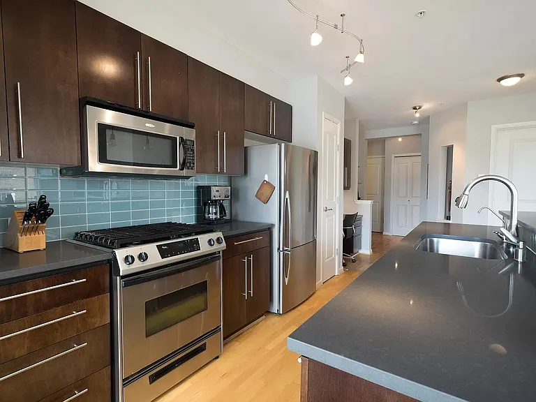 124 Bellevue Ave E #601 — Photo 4