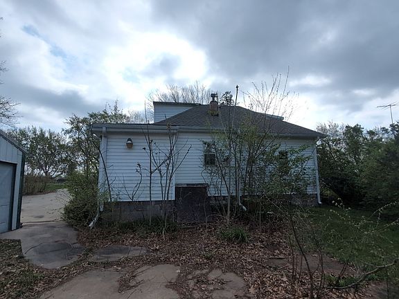 5th image of 421 S 8th St