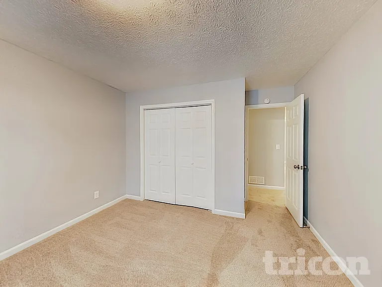 152 Hartwood Dr — Photo 11