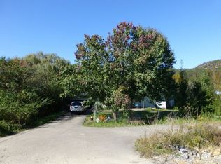 3056 Birds Creek Rd, Sevierville, TN 37876