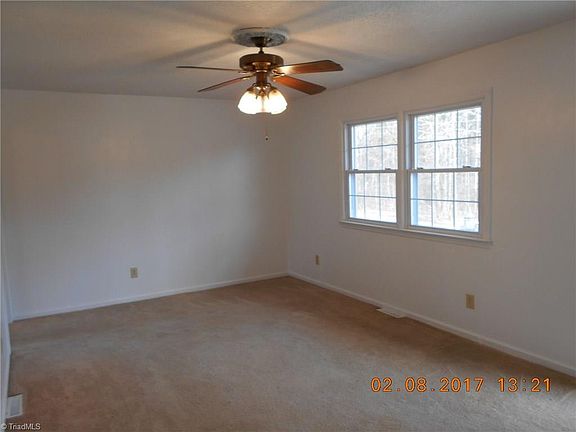 2nd image of 1031 Pine Ln