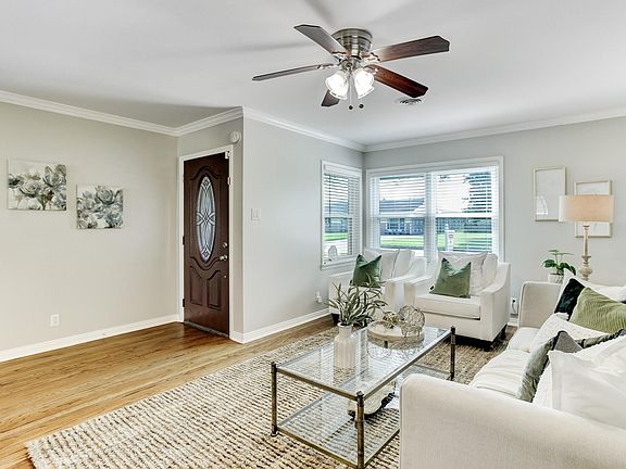 4th image of 2623 Droxford Dr