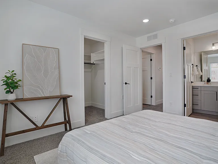 Valo At Bellin Townhomes — Photo 19