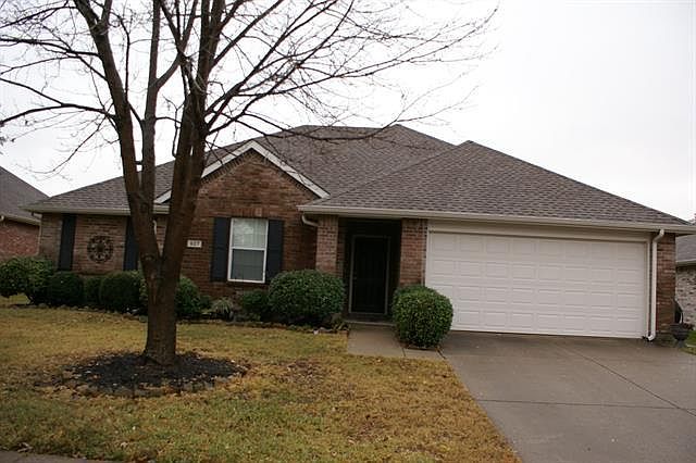 1st image of 927 Cedar Creek Dr