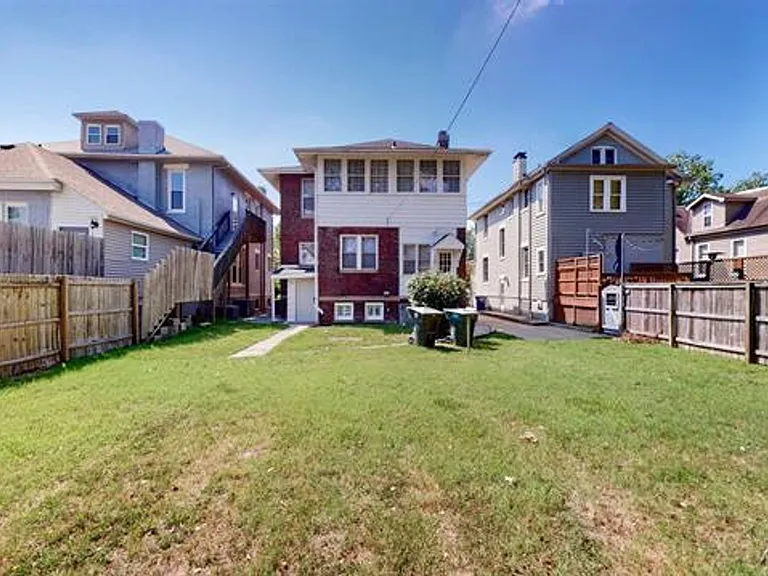 1507 Jefferson St — Photo 28