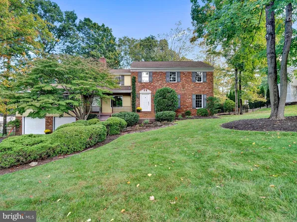 12 Twining Ln, Ewing, NJ 08628