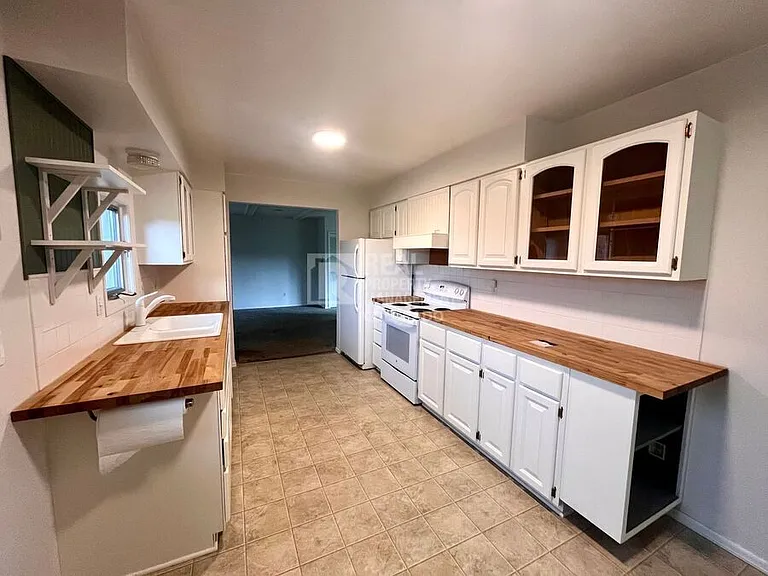 19435 Draco Dr — Photo 5