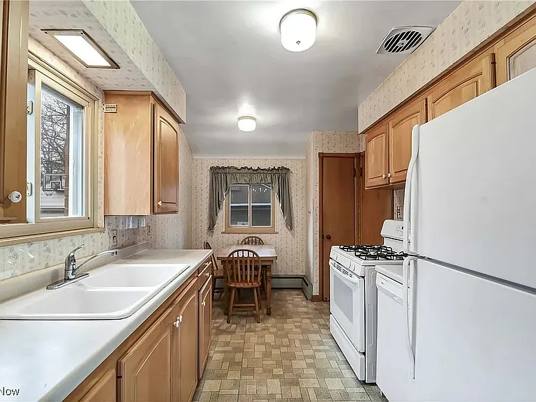 589 Woodlane Dr — Photo 11