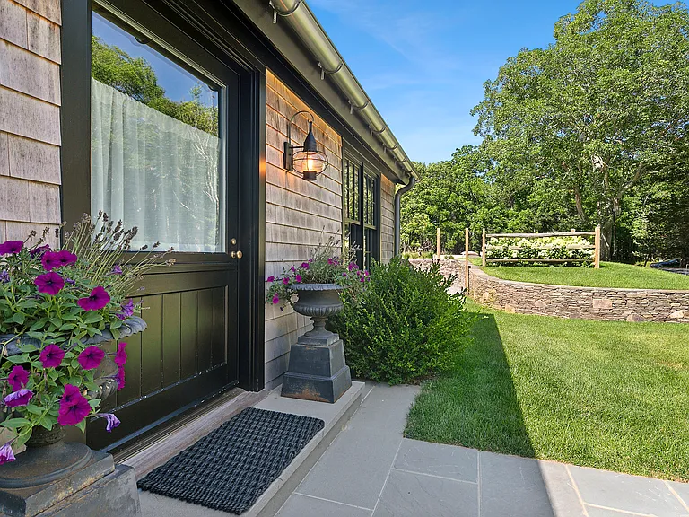 8 Dennistown Dr — Photo 10