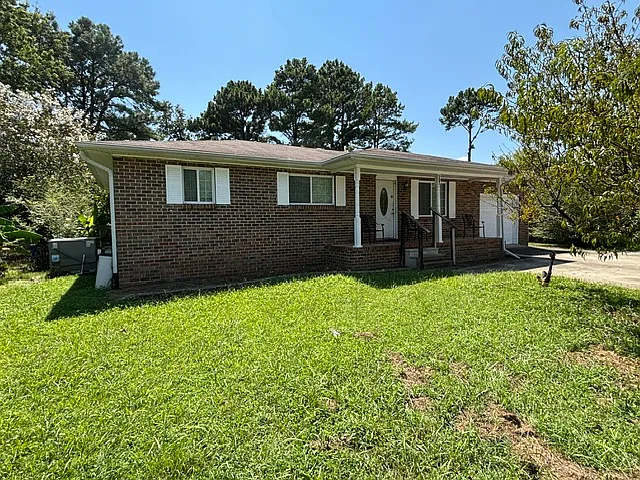 505 Denise Dr SW