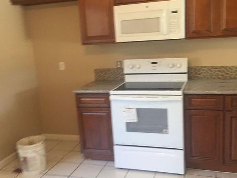 1st image of 2202 Piccardo Cir