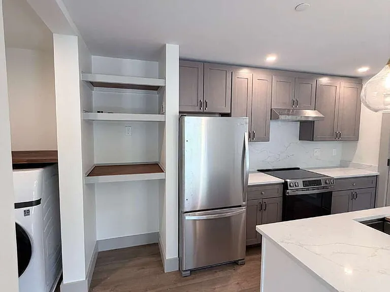 110 Silver St #201 — Photo 5