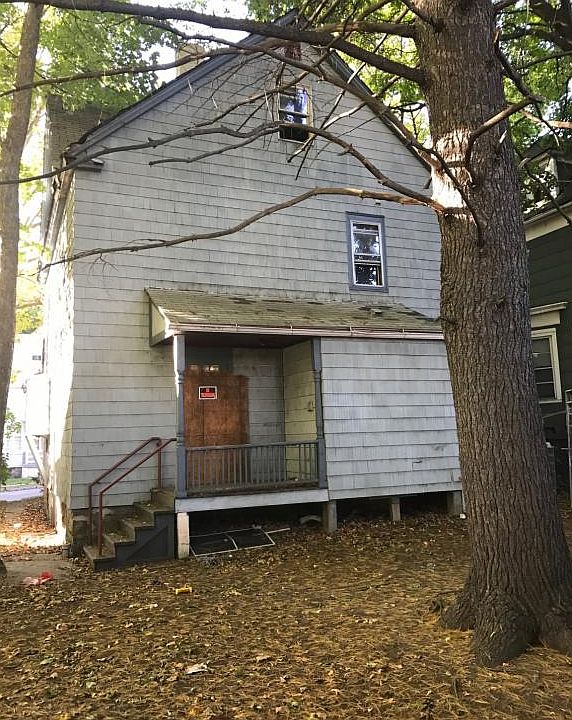 2nd image of 24 Crandall St