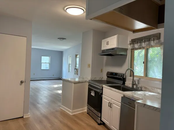 17 Howell Ct, Chelsea, MA 02150