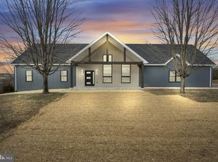 158 Sherby Ln, Shermans Dale, PA 17090