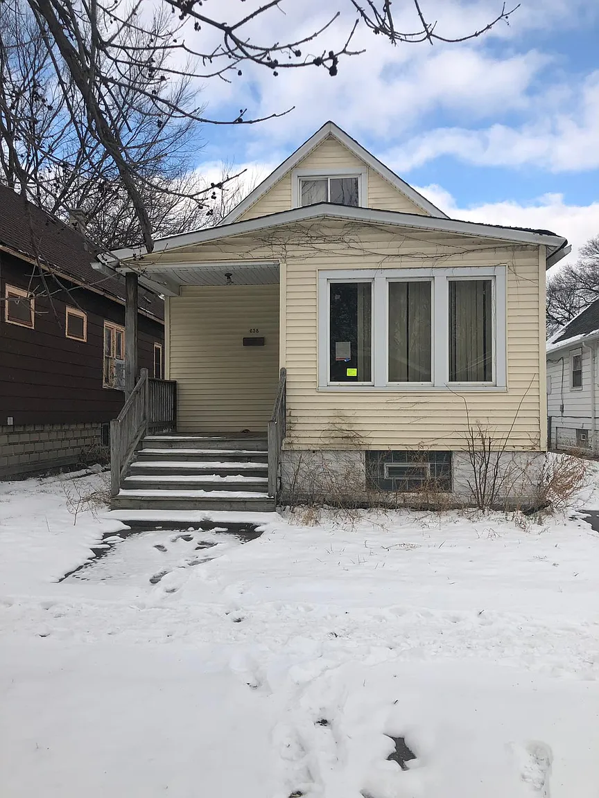 658 W 116th Pl photo 1