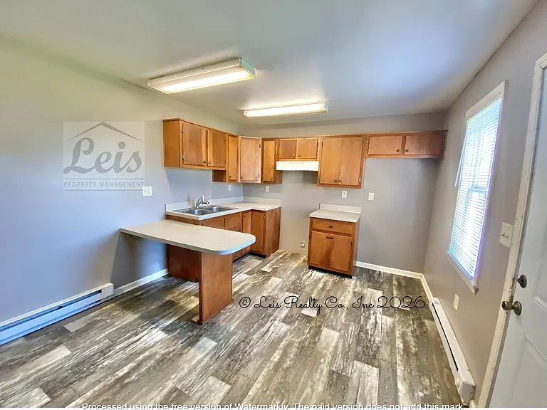 219 S Barron St #2 — Photo 3