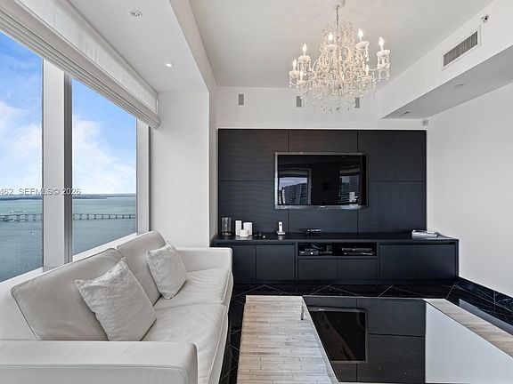 4th image of 1425 Brickell Ave APT 42E