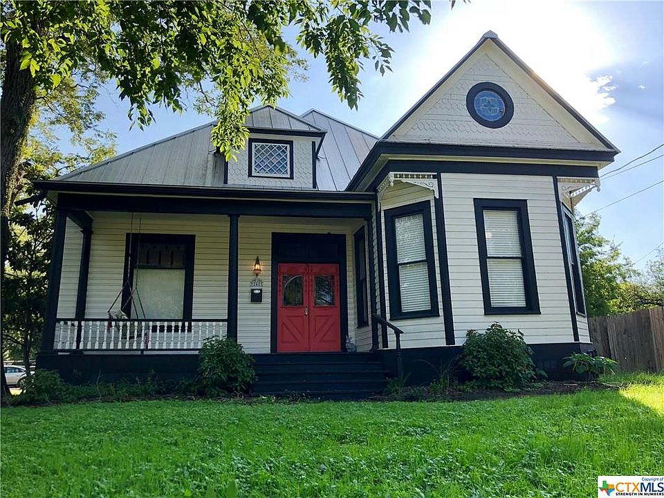 1st image of 240 Comal Ave
