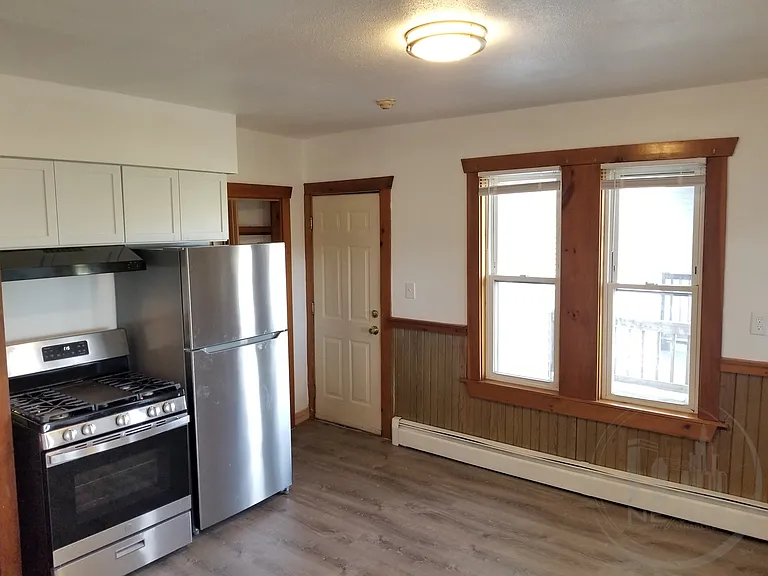 87 Manville Rd — Photo 10