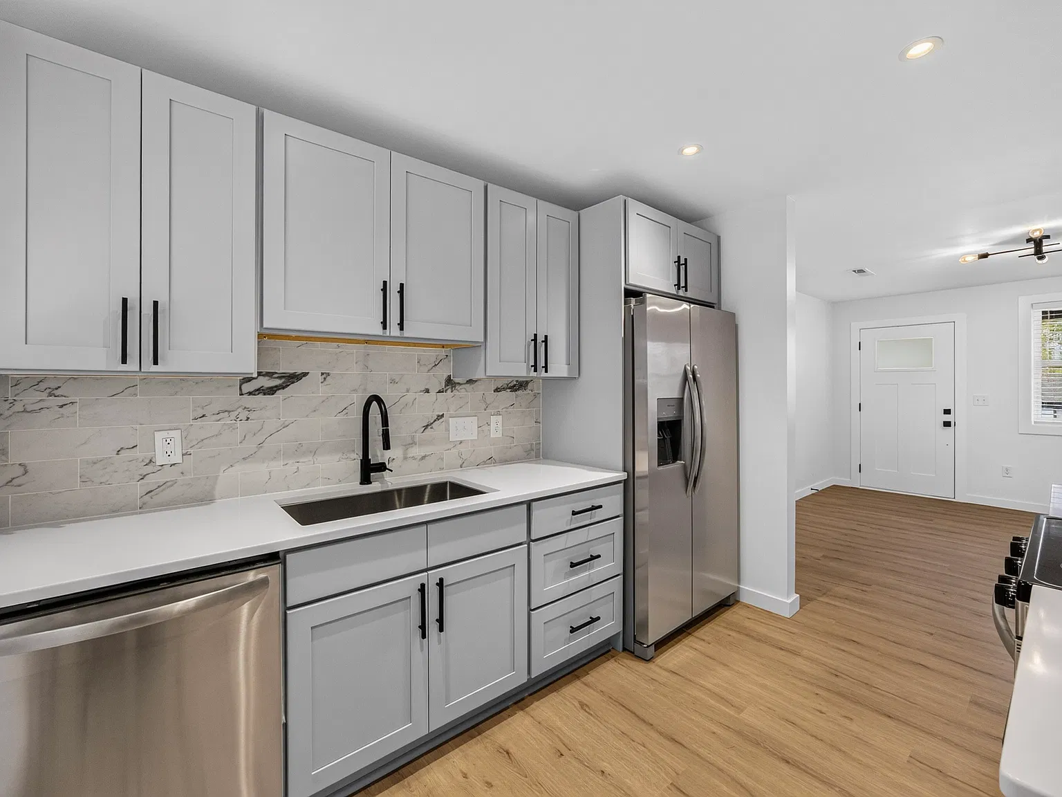 1 bed, 615 sqft, $1,199 — Photo 3