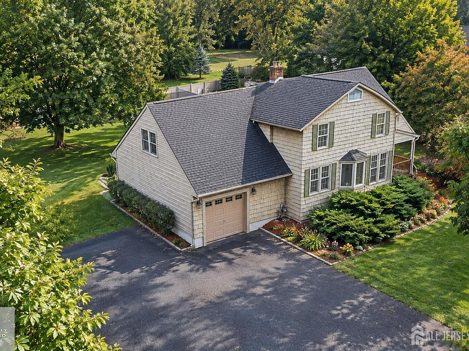 1st image of 58 Morris Ln