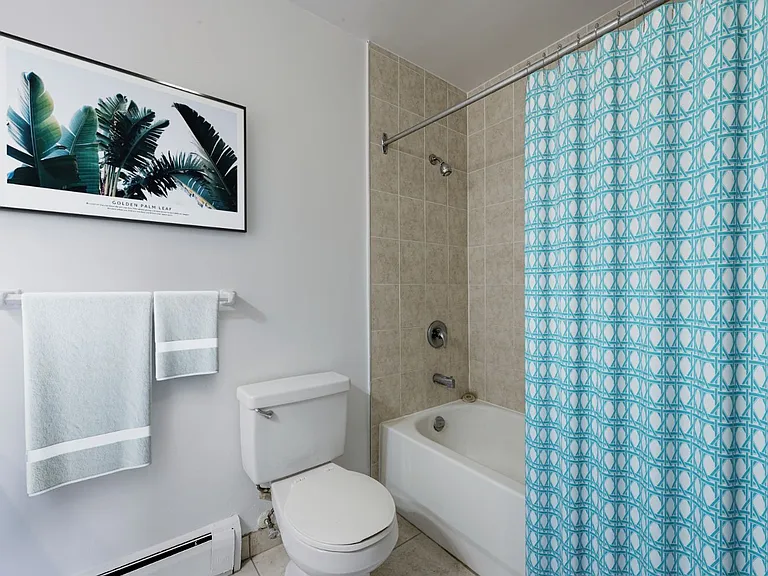 520 Parkside Dr — Photo 8