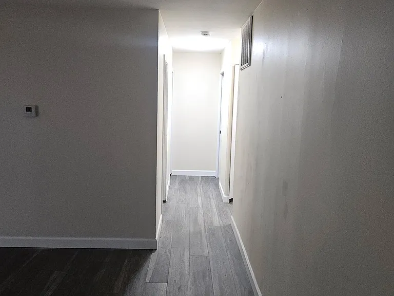 700 Saint Paul Dr — Photo 3