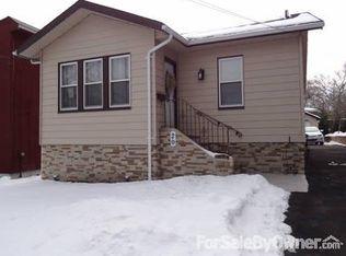 20 Elizabeth St, Rutherford, NJ 07070