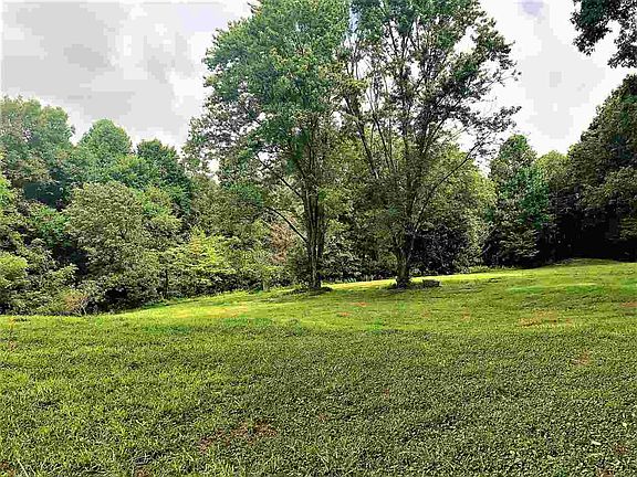 2nd image of 35 Coopers Creek Ln