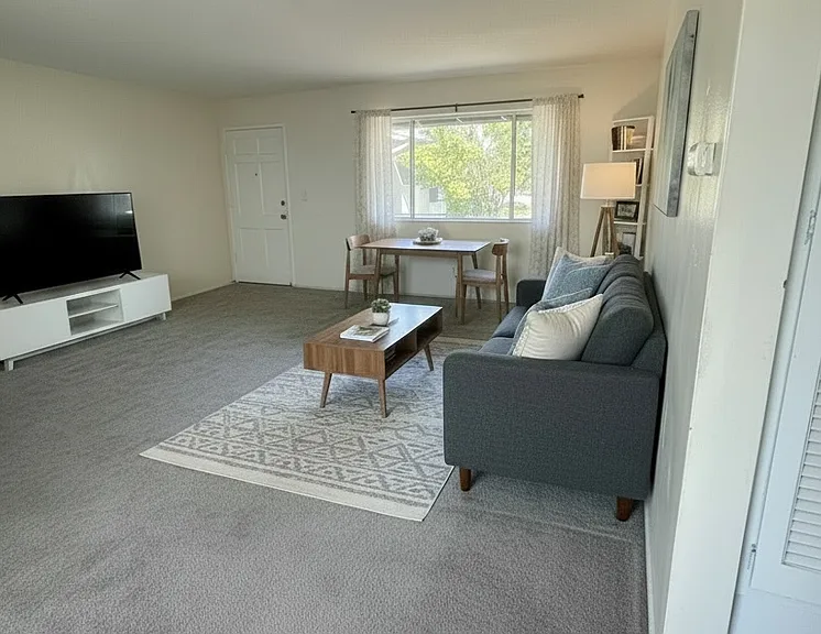 34th Street Apartments — Photo 14