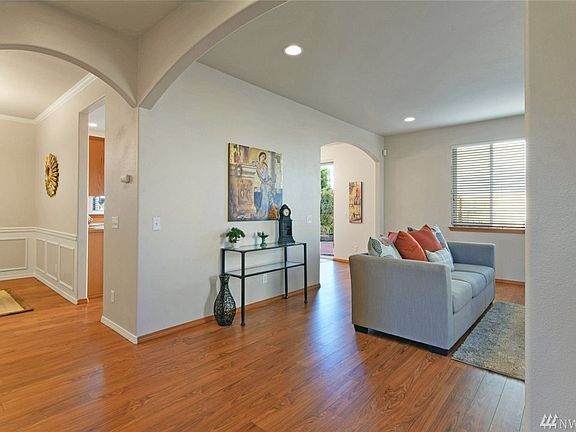 3rd image of 6309 38th Pl NE