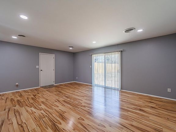 2nd image of 2020 N 13th St