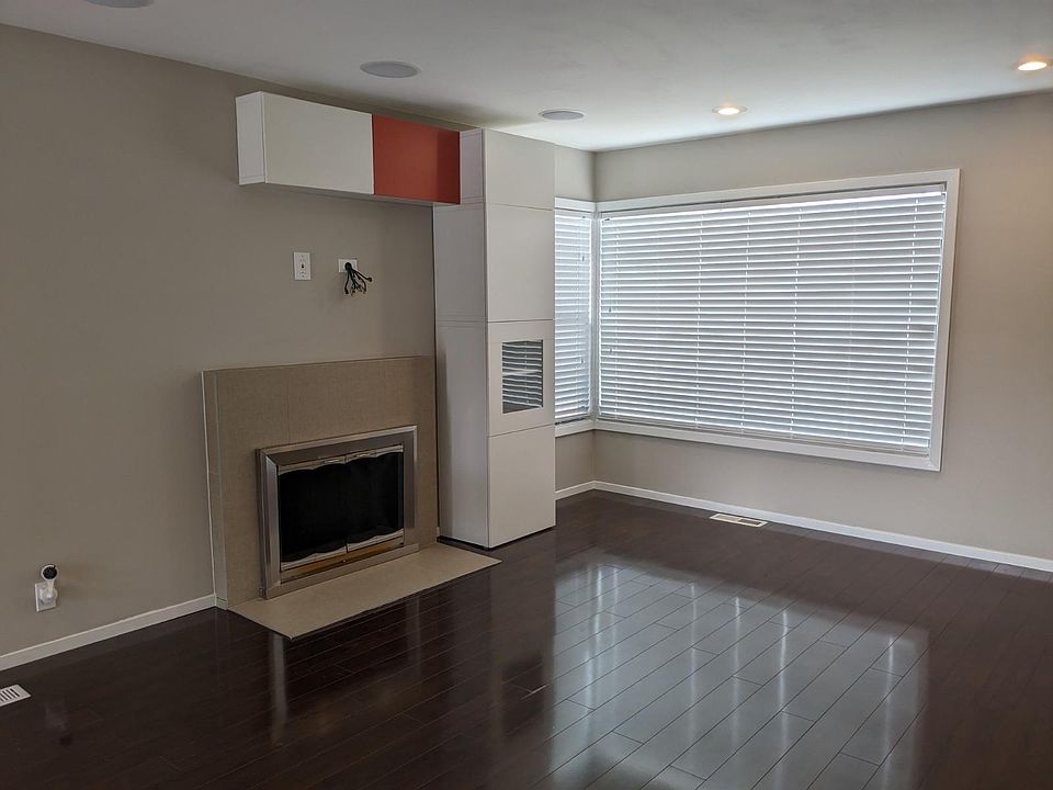 1st image of 111 Duval Dr
