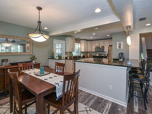 4th image of 6153 Thunderbird Dr