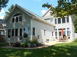 5908 N River Bay Rd, Waterford, WI 53185