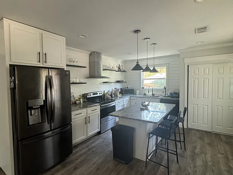 862 Meadow Pl — Photo 4