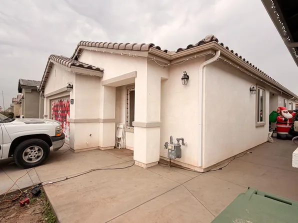 2711 Meadowbrook Dr, Imperial, CA 92251