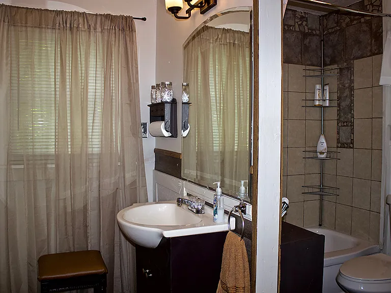 161 W Tallmadge Ave — Photo 13