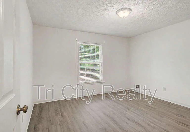 135 Brookside Trce — Photo 28