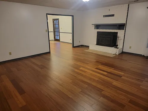 4031 Chapel Hill Rd Photo 1