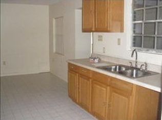 1213 Hammersmith Ln, Ocean Springs, MS 39564