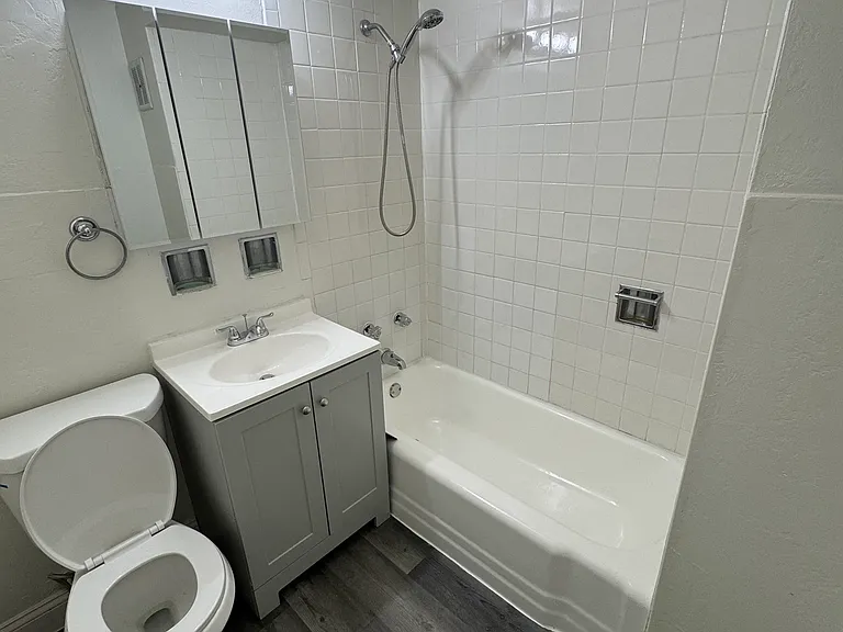 1645 Forest Rd #307 — Photo 9