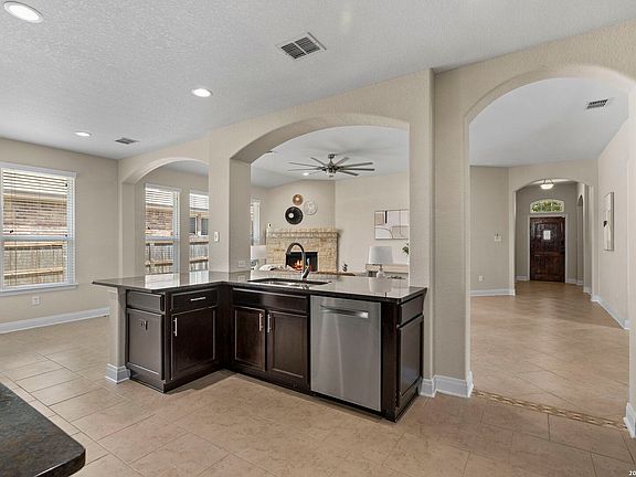 4th image of 512 BISON LN