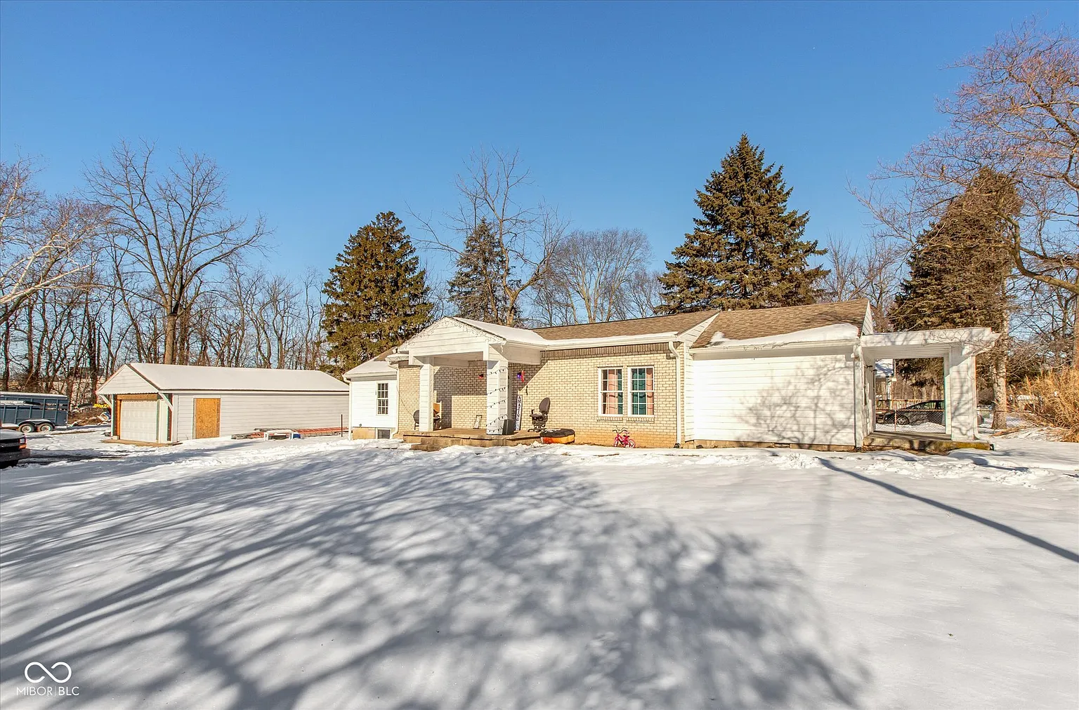 4202 W Mooresville Rd photo 1