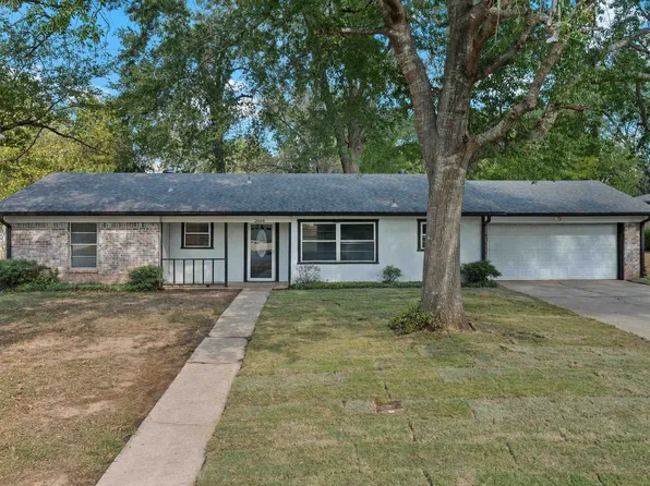 2604 Redbud St, Kilgore, TX 75662
