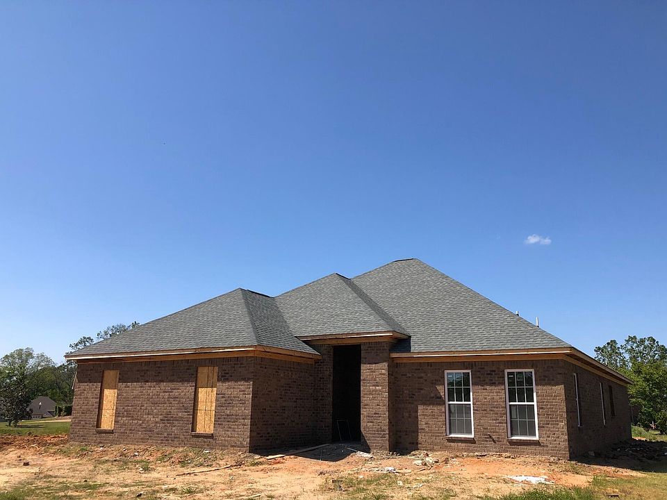 1st image of 68 McCabe Dr