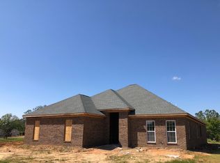68 McCabe Dr, Starkville, MS 39759