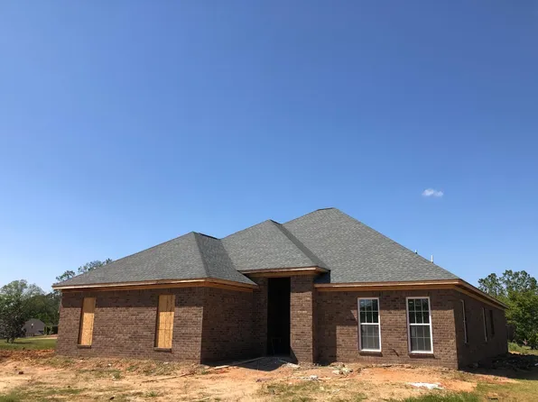 68 McCabe Dr, Starkville, MS 39759